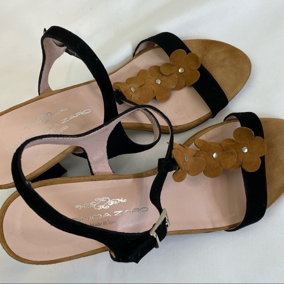 Brenda Zaro Suede Sandals Black Camel 39 7 Flowers Made in Spain Low Heel Straps - Picture 5 of 10